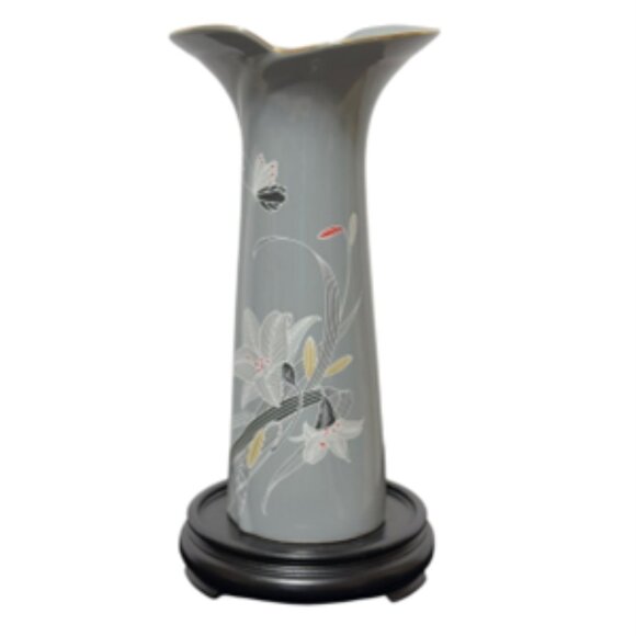 Vtg Japanese Fluted Gray Porcelain Vase with Gold Trim, Lillies and a Butterfly - Picture 1 of 8